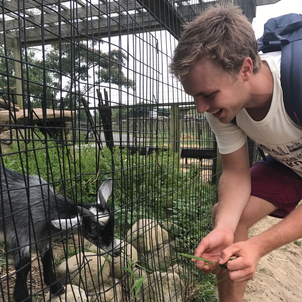 Meet your Posher, Machlan